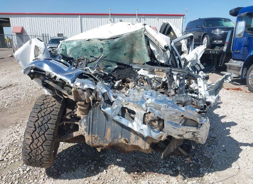 Photo 6 of 2015 Chevrolet Silverado 1500 1LZ (VIN 3GCUKSEC0FG295759)