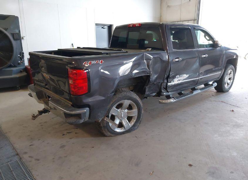 Photo 4 of 2015 Chevrolet Silverado 1500 1LZ (VIN 3GCUKSEC0FG321969)