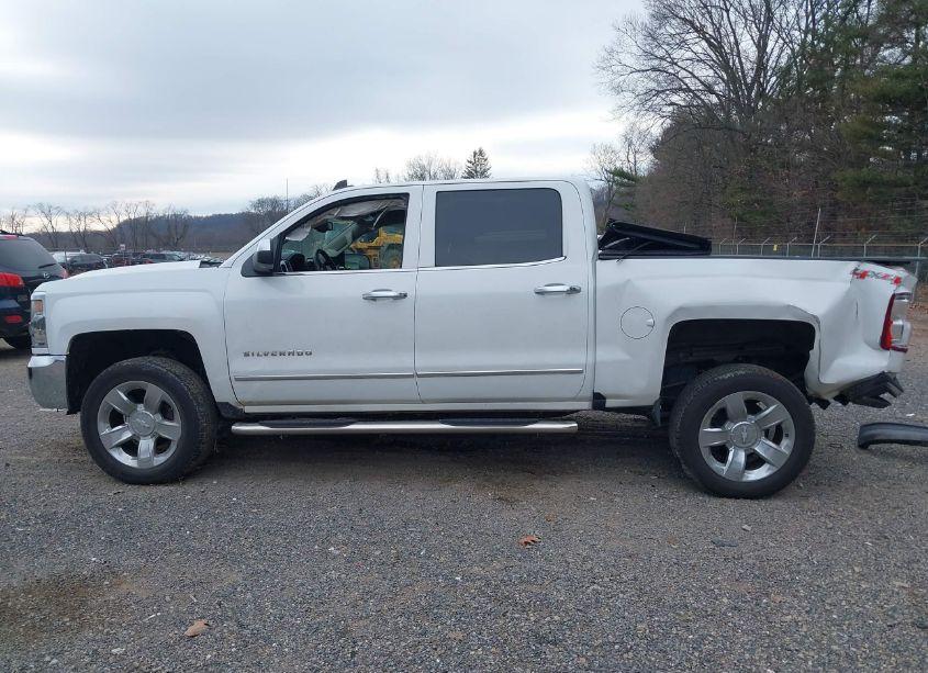 Photo 15 of 2016 Chevrolet Silverado 1500 1LZ (VIN 3GCUKSEC0GG335081)