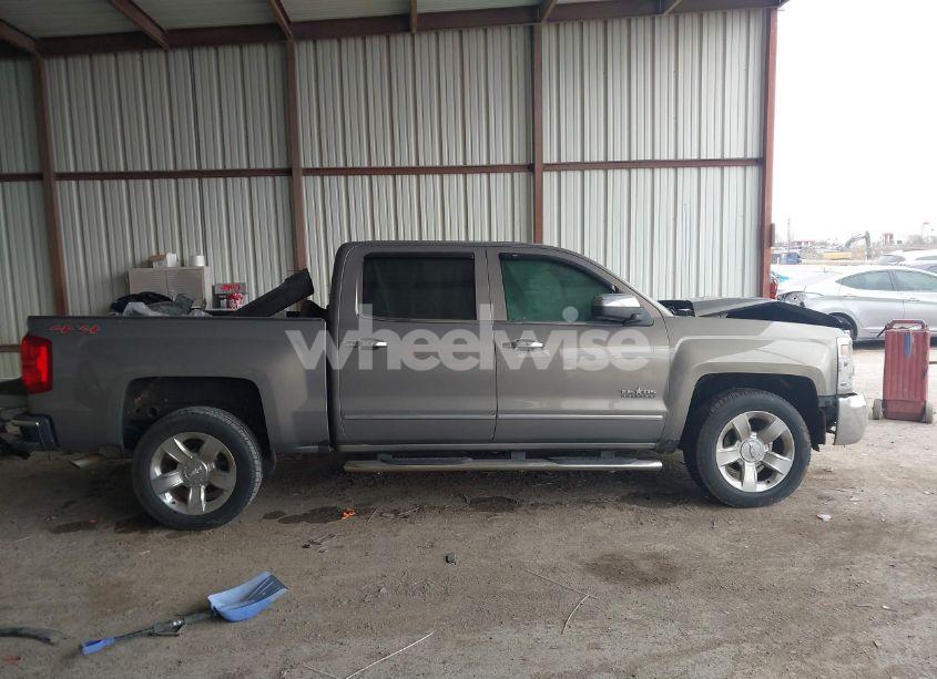 Photo 13 of 2017 Chevrolet Silverado 1500 1LZ (VIN 3GCUKSEC0HG398070)