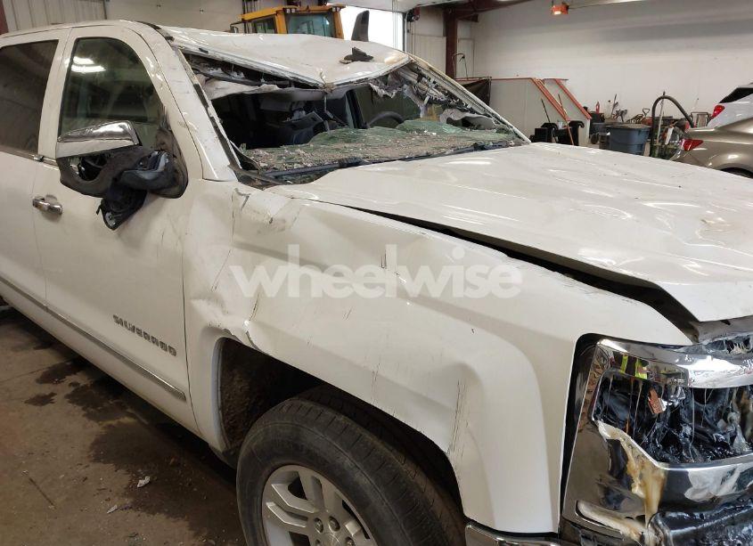 Photo 13 of 2018 Chevrolet Silverado 1500 1LZ (VIN 3GCUKSEC0JG360456)