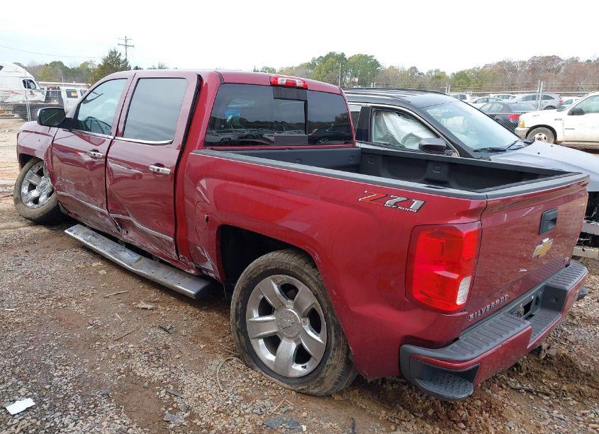 Photo 3 of 2018 Chevrolet Silverado 1500 2LZ (VIN 3GCUKSEC0JG605059)