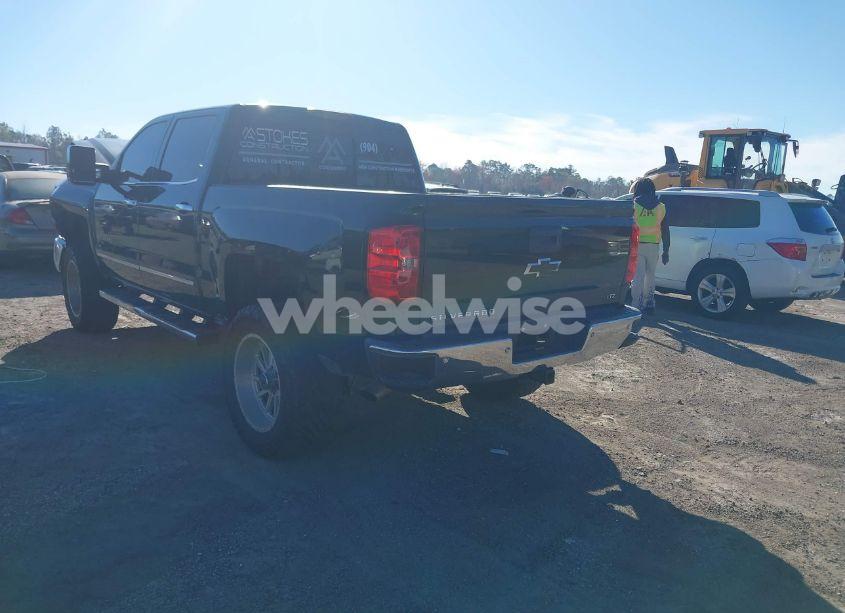 Photo 3 of 2015 Chevrolet Silverado 1500 1LZ (VIN 3GCUKSEC1FG173590)