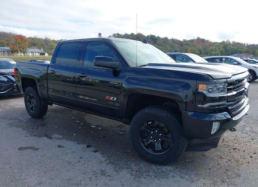 2017 Chevrolet Silverado 1500 2LZ (VIN 3GCUKSEC1HG125140) main photo