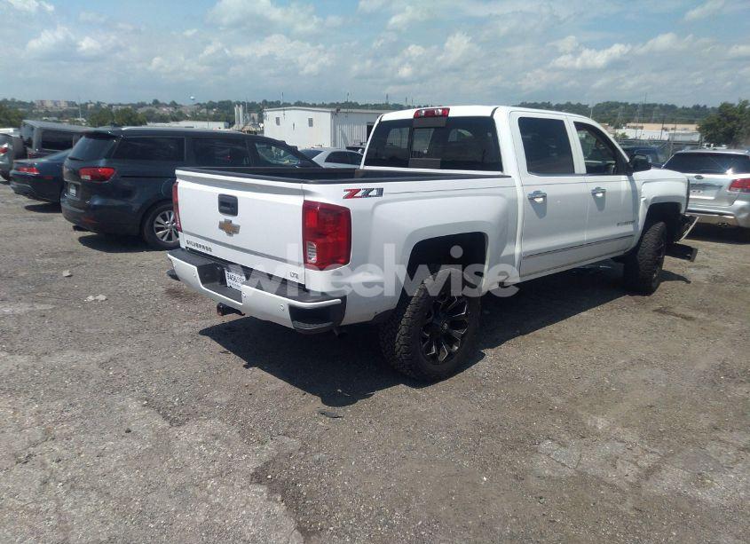 Photo 4 of 2018 Chevrolet Silverado 1500 2LZ (VIN 3GCUKSEC1JG557362)