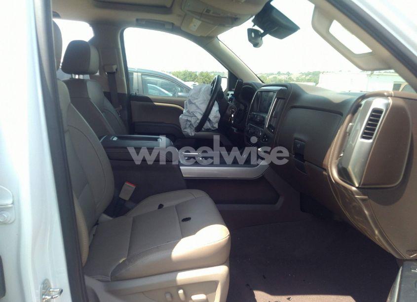 Photo 5 of 2018 Chevrolet Silverado 1500 2LZ (VIN 3GCUKSEC1JG557362)