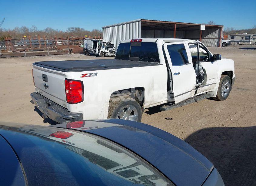 Photo 4 of 2015 Chevrolet Silverado 1500 2LZ (VIN 3GCUKSEC2FG492643)