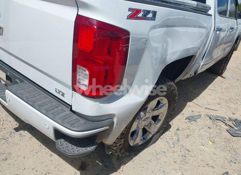 Photo 17 of 2017 Chevrolet Silverado 1500 2LZ (VIN 3GCUKSEC2HG104684)