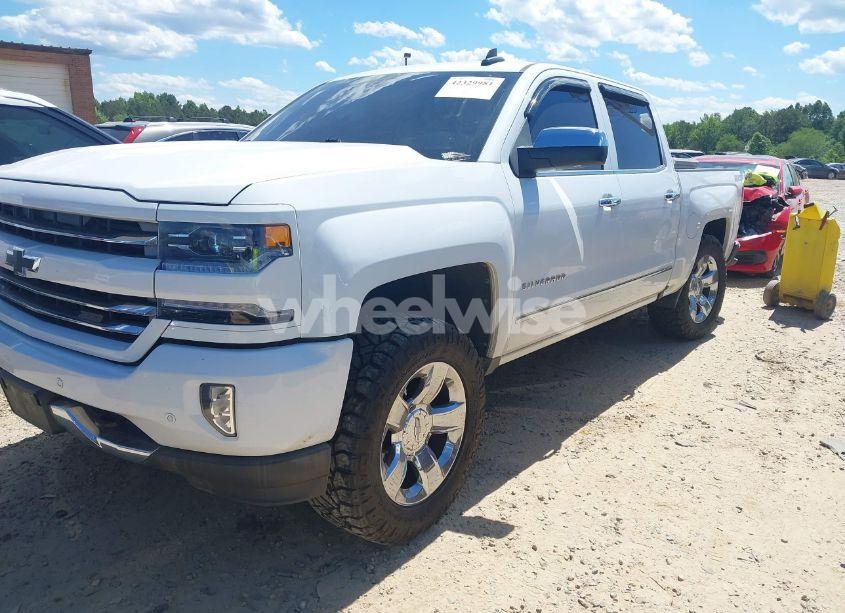 Photo 2 of 2017 Chevrolet Silverado 1500 2LZ (VIN 3GCUKSEC2HG104684)