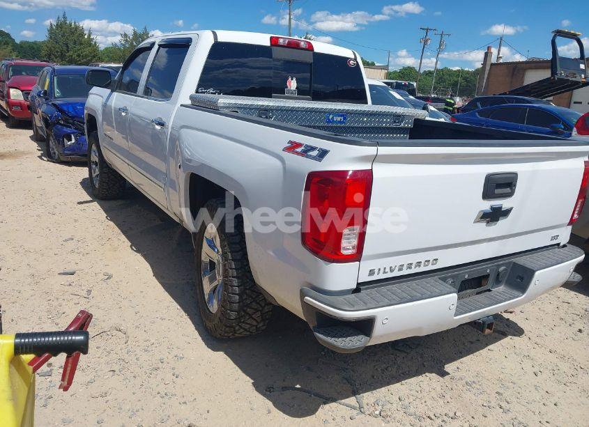 Photo 3 of 2017 Chevrolet Silverado 1500 2LZ (VIN 3GCUKSEC2HG104684)