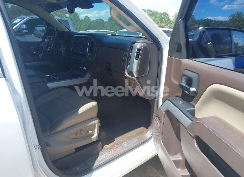 Photo 5 of 2017 Chevrolet Silverado 1500 2LZ (VIN 3GCUKSEC2HG104684)