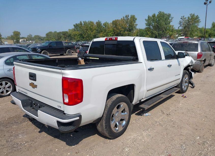 Photo 4 of 2017 Chevrolet Silverado 1500 2LZ (VIN 3GCUKSEC2HG113580)