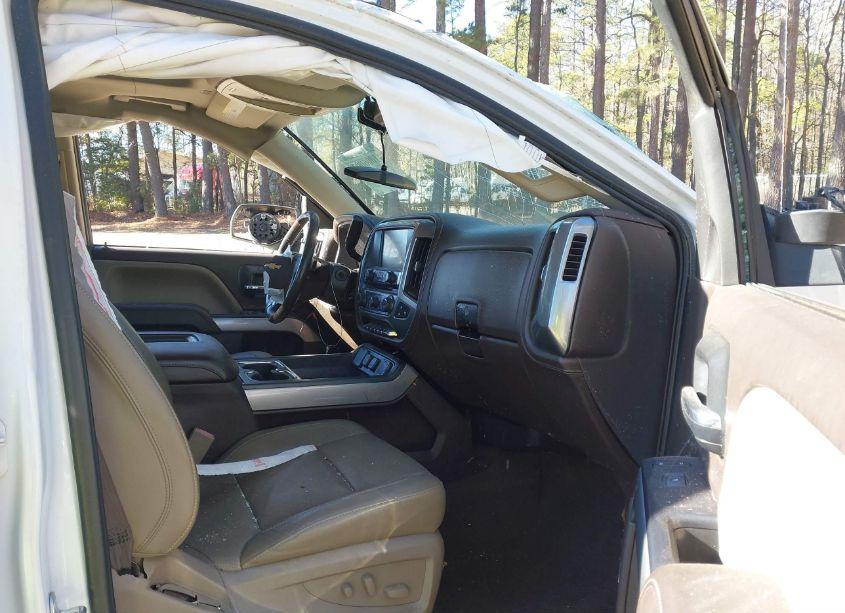 Photo 5 of 2017 Chevrolet Silverado 1500 2LZ (VIN 3GCUKSEC2HG156428)