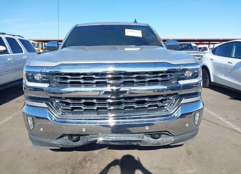 Photo 6 of 2018 Chevrolet Silverado 1500 1LZ (VIN 3GCUKSEC2JG644929)
