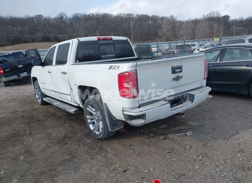 Photo 3 of 2017 Chevrolet Silverado 1500 2LZ (VIN 3GCUKSEC3HG113717)