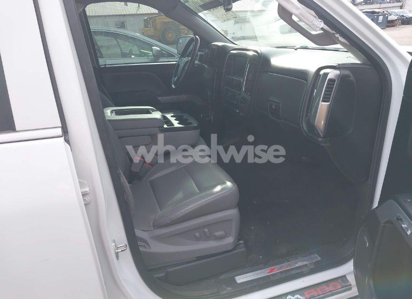 Photo 5 of 2017 Chevrolet Silverado 1500 2LZ (VIN 3GCUKSEC3HG113717)