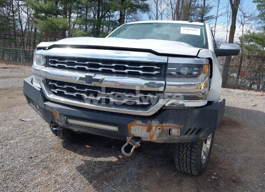 Photo 6 of 2017 Chevrolet Silverado 1500 1LZ (VIN 3GCUKSEC3HG295998)