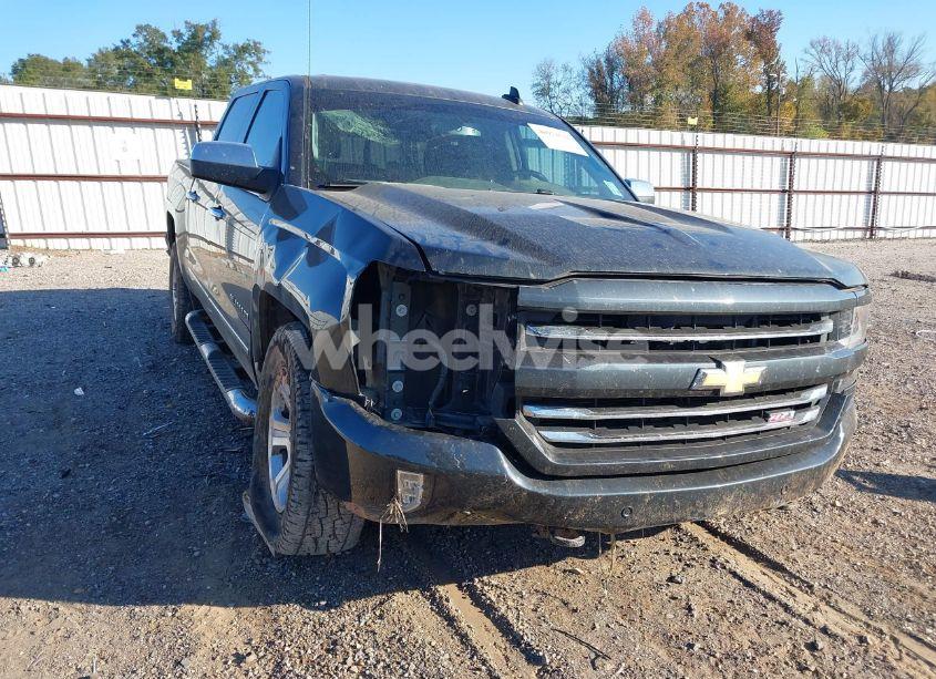 Photo 12 of 2018 Chevrolet Silverado 1500 2LZ (VIN 3GCUKSEC3JG221857)