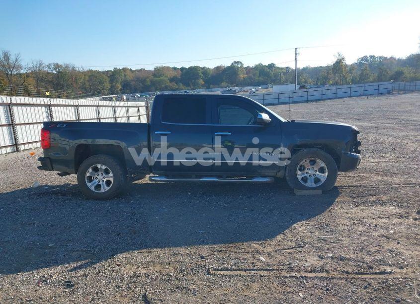 Photo 14 of 2018 Chevrolet Silverado 1500 2LZ (VIN 3GCUKSEC3JG221857)