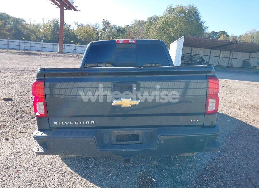 Photo 17 of 2018 Chevrolet Silverado 1500 2LZ (VIN 3GCUKSEC3JG221857)