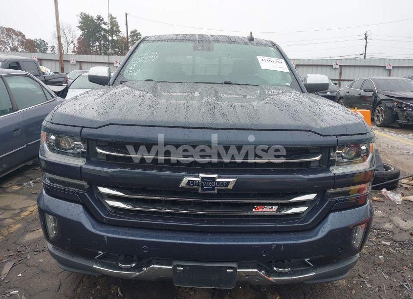 Photo 12 of 2018 Chevrolet Silverado 1500 2LZ (VIN 3GCUKSEC3JG311557)