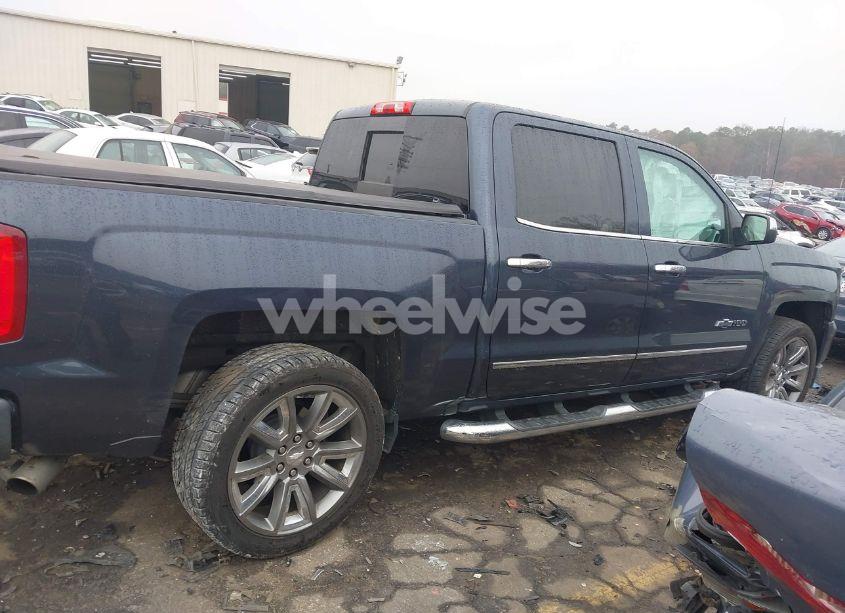 Photo 13 of 2018 Chevrolet Silverado 1500 2LZ (VIN 3GCUKSEC3JG311557)