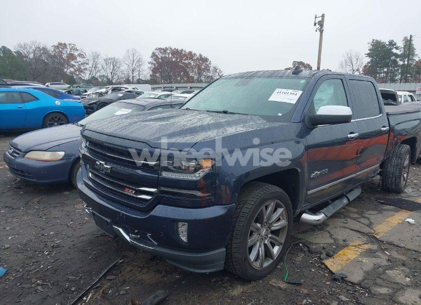 Photo 2 of 2018 Chevrolet Silverado 1500 2LZ (VIN 3GCUKSEC3JG311557)