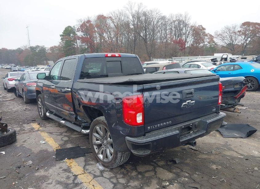 Photo 3 of 2018 Chevrolet Silverado 1500 2LZ (VIN 3GCUKSEC3JG311557)