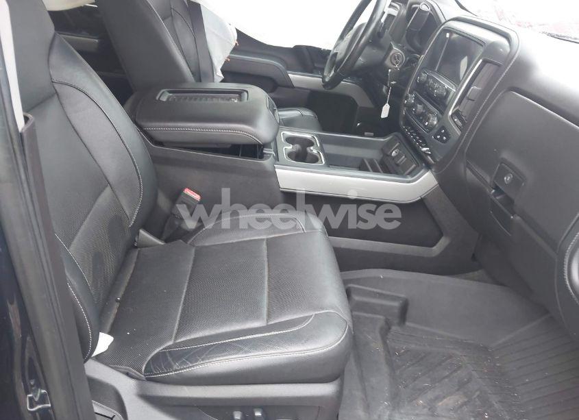 Photo 5 of 2018 Chevrolet Silverado 1500 2LZ (VIN 3GCUKSEC3JG311557)