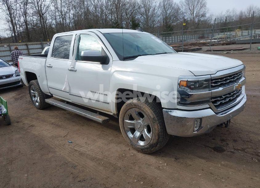 2018 Chevrolet Silverado 1500 1LZ (VIN 3GCUKSEC4JG217428) main photo