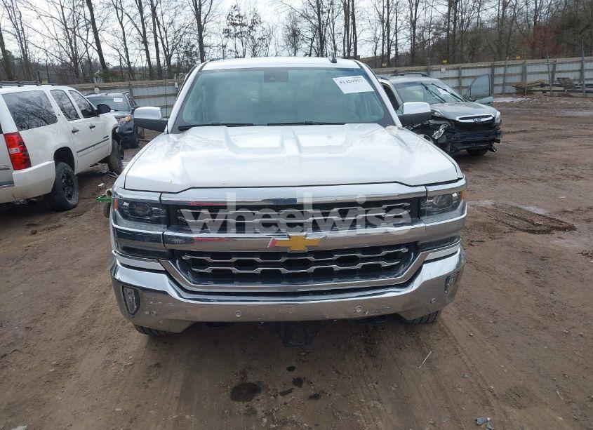 Photo 12 of 2018 Chevrolet Silverado 1500 1LZ (VIN 3GCUKSEC4JG217428)