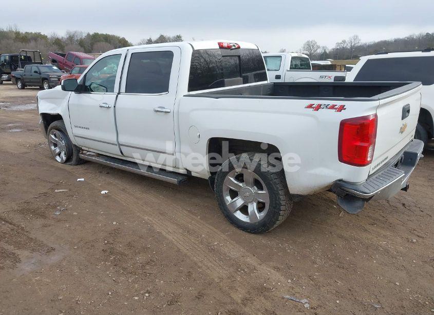 Photo 3 of 2018 Chevrolet Silverado 1500 1LZ (VIN 3GCUKSEC4JG217428)
