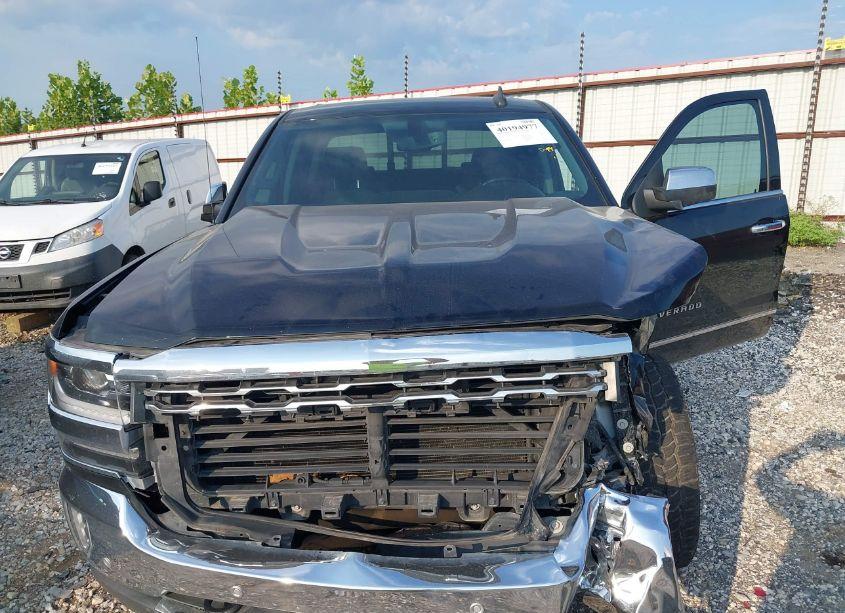 Photo 10 of 2018 Chevrolet Silverado 1500 LTZ (VIN 3GCUKSEC4JG304939)