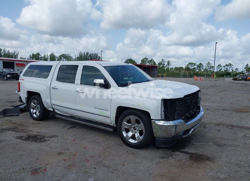 2018 Chevrolet Silverado 1500 1LZ (VIN 3GCUKSEC4JG464514) main photo