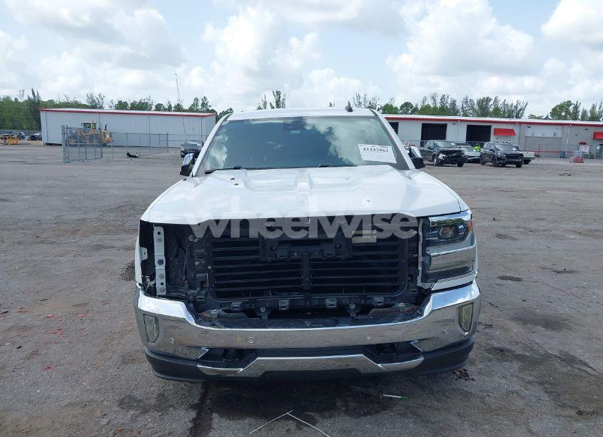 Photo 13 of 2018 Chevrolet Silverado 1500 1LZ (VIN 3GCUKSEC4JG464514)