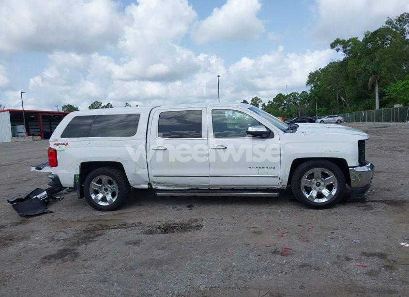 Photo 14 of 2018 Chevrolet Silverado 1500 1LZ (VIN 3GCUKSEC4JG464514)