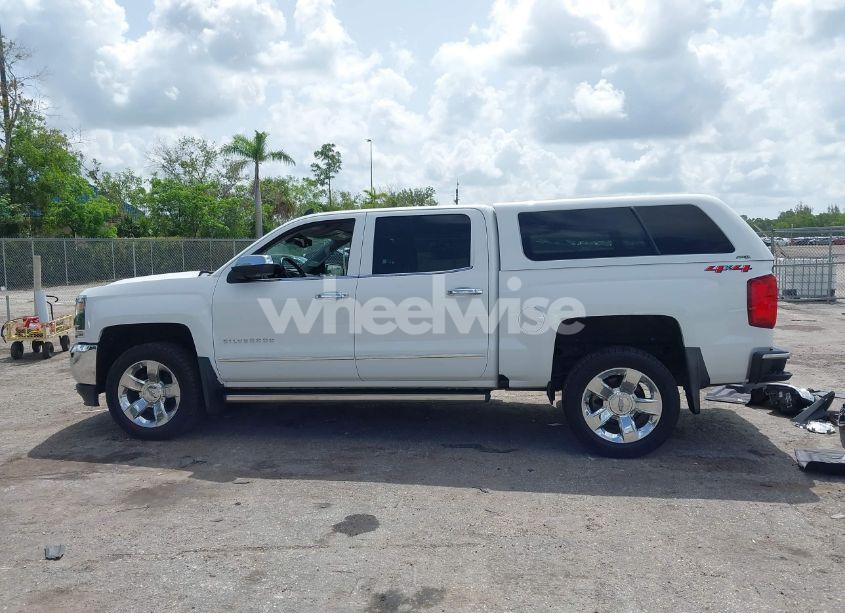 Photo 15 of 2018 Chevrolet Silverado 1500 1LZ (VIN 3GCUKSEC4JG464514)