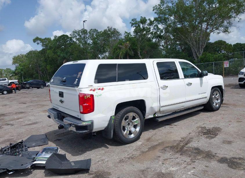Photo 4 of 2018 Chevrolet Silverado 1500 1LZ (VIN 3GCUKSEC4JG464514)