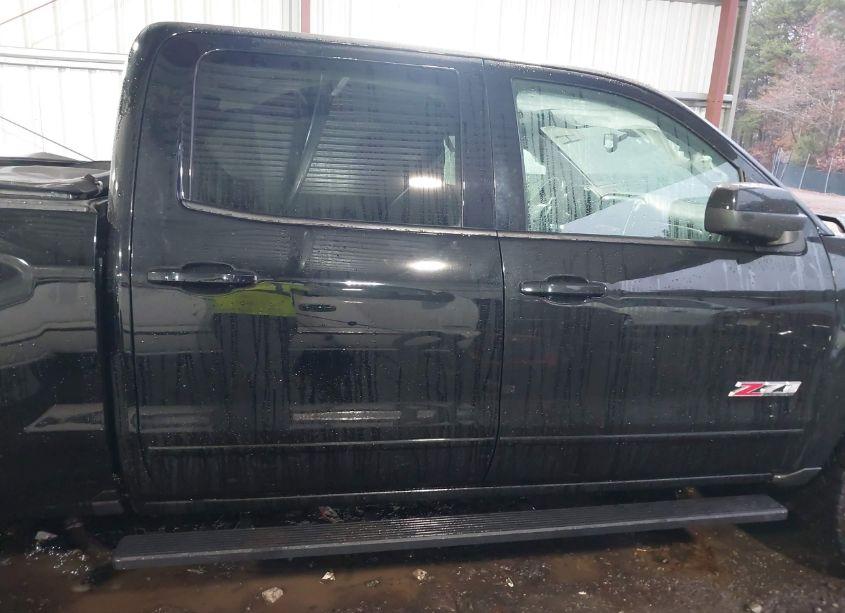 Photo 13 of 2018 Chevrolet Silverado 1500 2LZ (VIN 3GCUKSEC4JG617117)