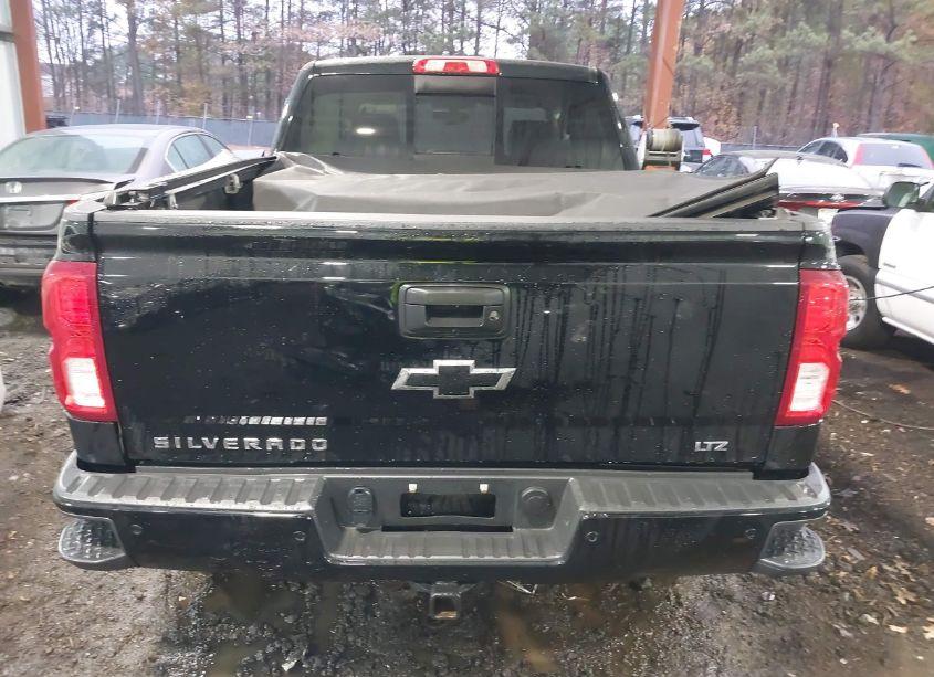 Photo 16 of 2018 Chevrolet Silverado 1500 2LZ (VIN 3GCUKSEC4JG617117)