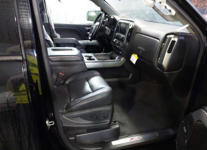 Photo 5 of 2018 Chevrolet Silverado 1500 2LZ (VIN 3GCUKSEC4JG617117)