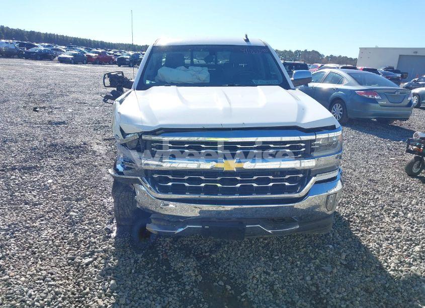 Photo 6 of 2018 Chevrolet Silverado 1500 1LZ (VIN 3GCUKSEC5JG220547)