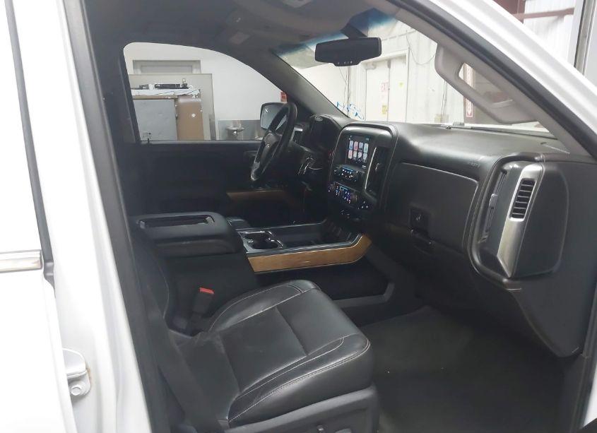 Photo 5 of 2018 Chevrolet Silverado 1500 1LZ (VIN 3GCUKSEC6JG138634)