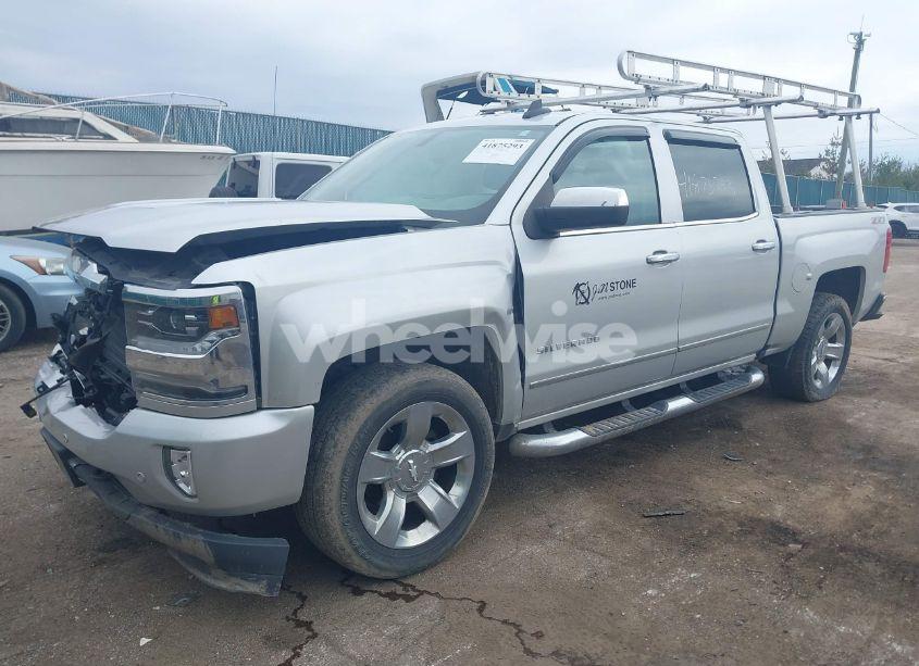 Photo 2 of 2017 Chevrolet Silverado 1500 2LZ (VIN 3GCUKSEC7HG204246)