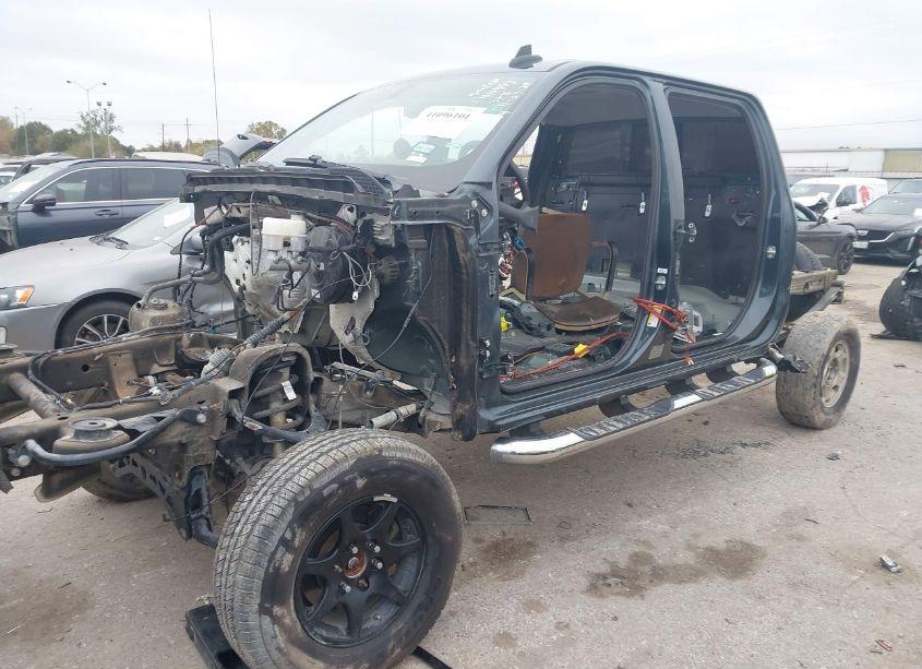 Photo 2 of 2017 Chevrolet Silverado 1500 2LZ (VIN 3GCUKSEC7HG275074)