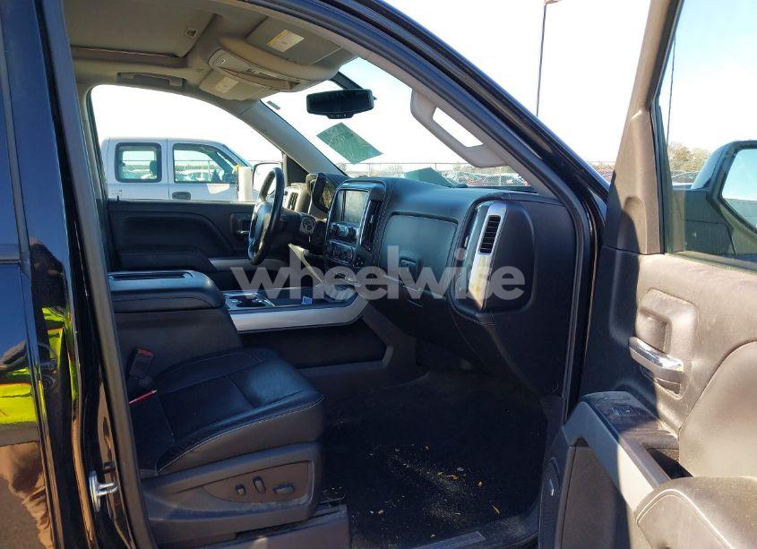 Photo 5 of 2017 Chevrolet Silverado 1500 2LZ (VIN 3GCUKSEC7HG465621)