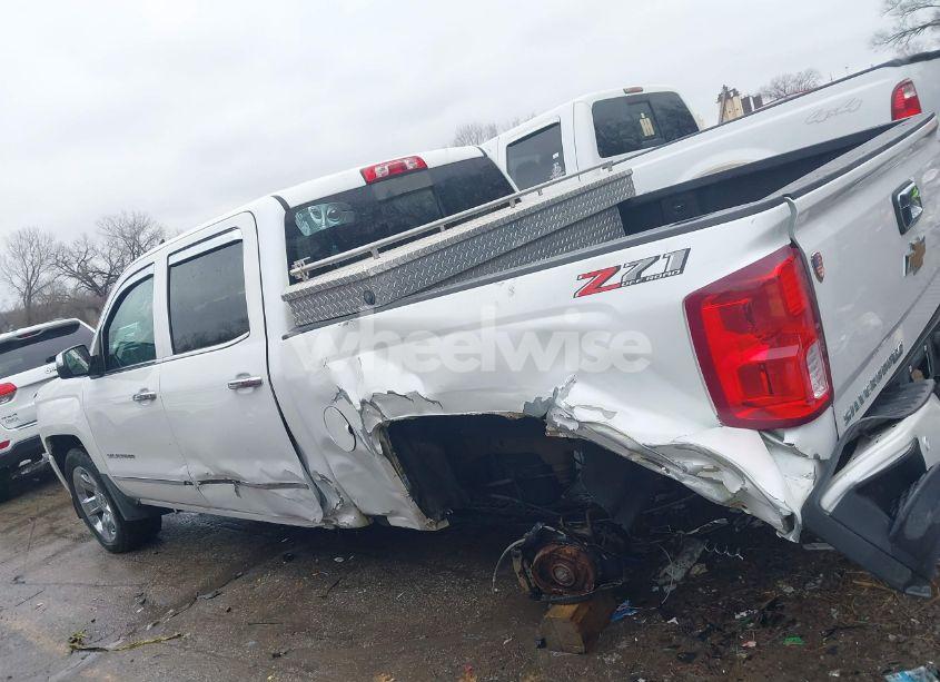 Photo 15 of 2018 Chevrolet Silverado 1500 2LZ (VIN 3GCUKSEC7JG223983)