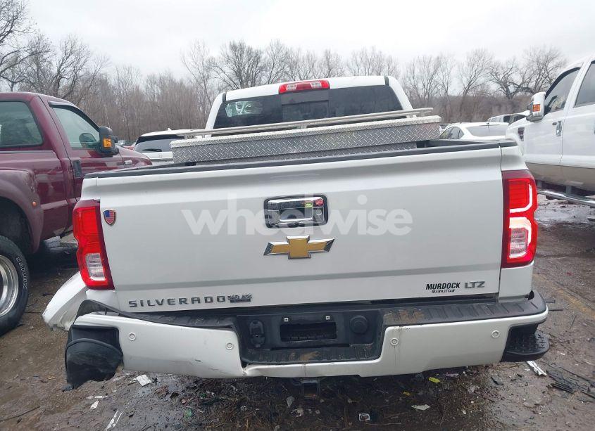 Photo 17 of 2018 Chevrolet Silverado 1500 2LZ (VIN 3GCUKSEC7JG223983)