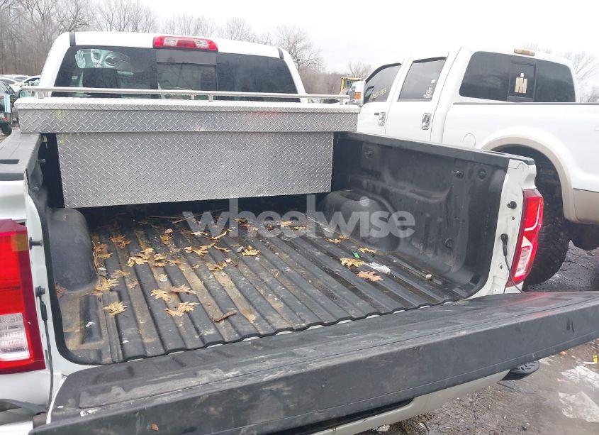 Photo 18 of 2018 Chevrolet Silverado 1500 2LZ (VIN 3GCUKSEC7JG223983)