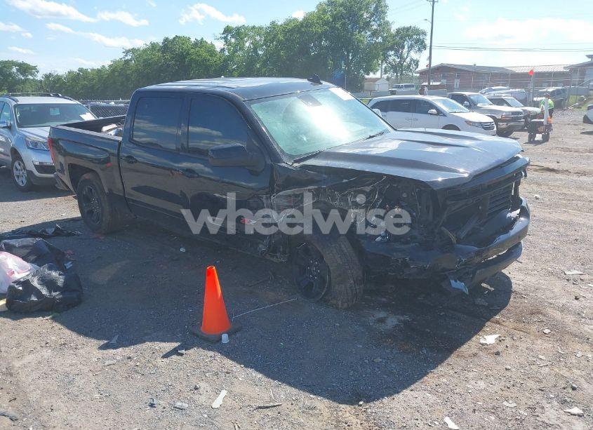 2018 Chevrolet Silverado 1500 2LZ (VIN 3GCUKSEC7JG554305) main photo